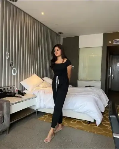 Call Girls Service in Baranagar